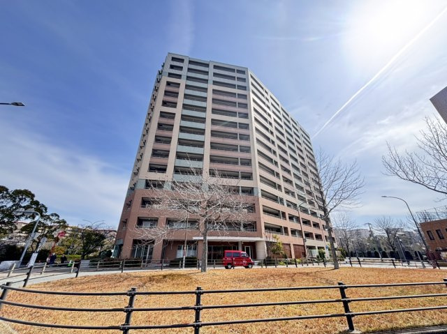 ◇名谷駅まで徒歩2分。駅前リフォーム済みマンションのご紹介◇