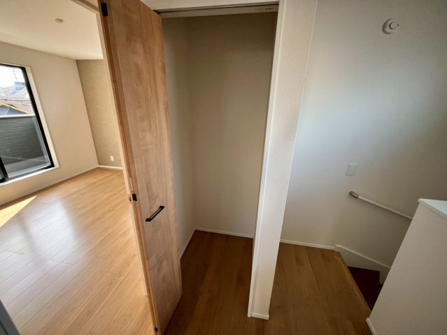 2Fホール収納