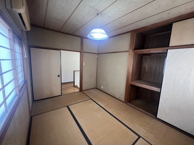 2階和室　西