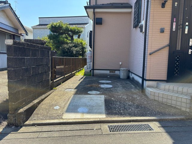 お車1台駐車可能！（車種による）