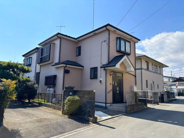 前面道路と高低差がなくお家への出入りがラクです！