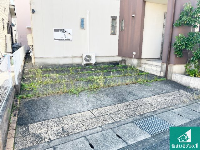 駐車スペース！散水栓があるので、こまめに愛車を洗えます！