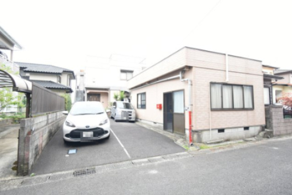 西側道路から撮影