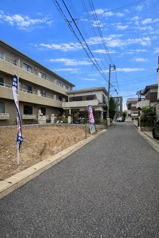 敷地約30坪・自由設計で夢のマイホームはいかがでしょうか！希望の間取りが叶いやすい整形地です！西方小学校まで徒歩約4分(310ｍ)、お子様の通学に安心です！お気軽にお問い合わせください！