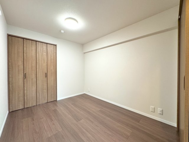 洋室5帖　間取り図左下の部屋