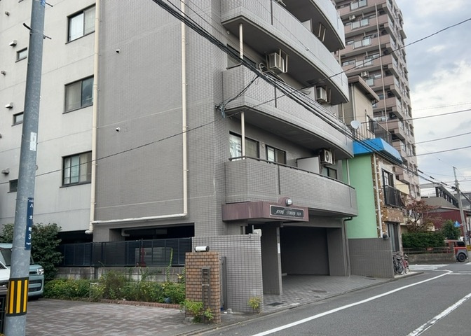 外観：313004945750