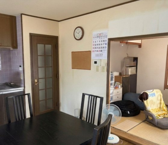 ダイニングから和室まで視線が抜け、風通しの良い設計です。