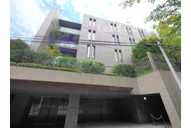 グランツオーベル南平台の外観