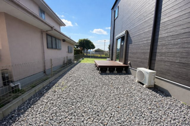 お庭で自由な時間を過ごせます