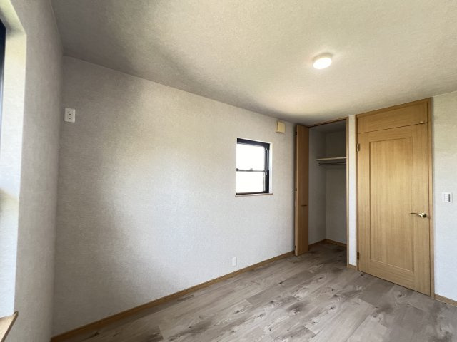 広々とした洋室です　クローゼット付き