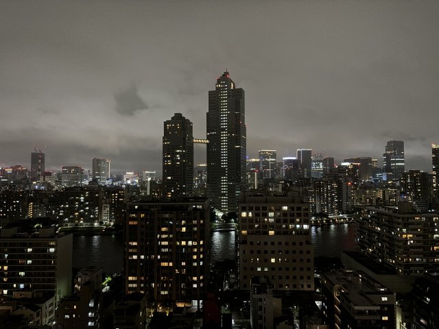 バルコニーからの眺望？（夜）