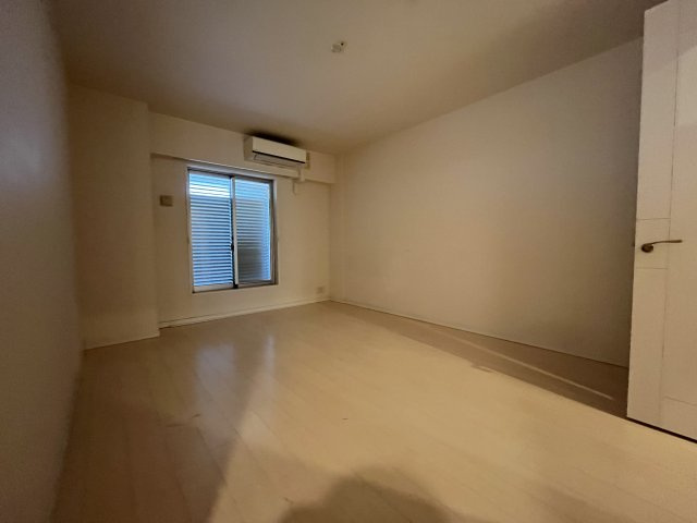 約10帖の主寝室