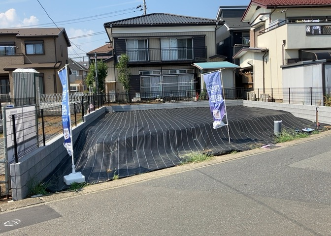 土地探しをしていると都市計画区域という言葉を目にすると思います。法律によって、都道府県知事や国土交通大臣が指定するエリアのことを指しており、都市計画区域は市街化区域と市街化調整区域に分けられています。