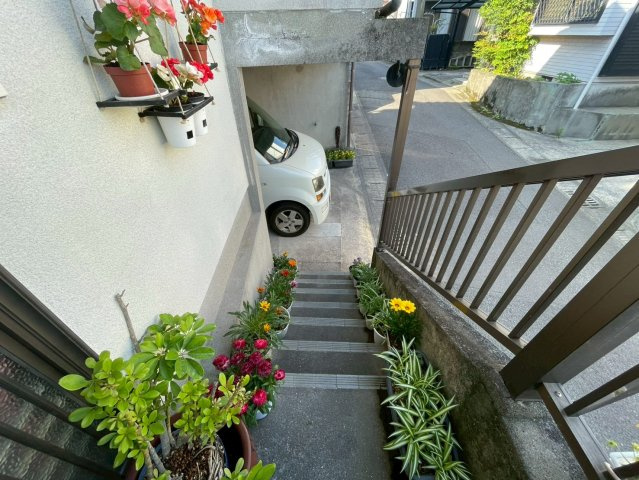 堀車庫横から階段