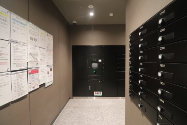 【宅配ボックス】様々なサイズに対応しています。24時間、お荷物の受け取りが可能です！