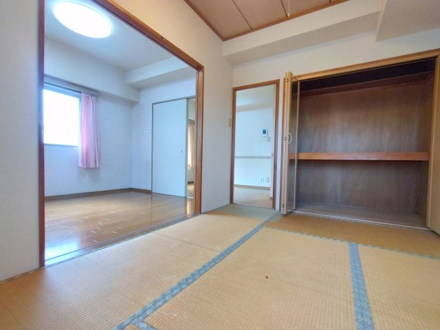 南側和室6帖