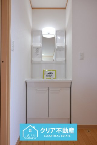 2階にも洗面台がありトイレ同様忙しい朝に大活躍！