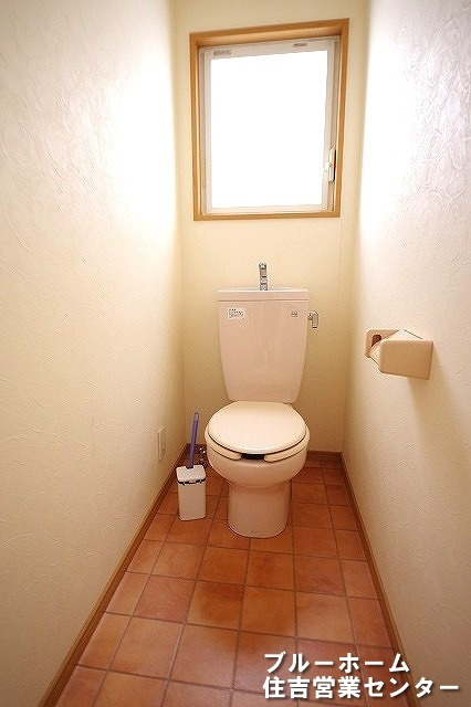 トイレは1階と2階にあり、朝の支度時に込み合うことも少なくなります！