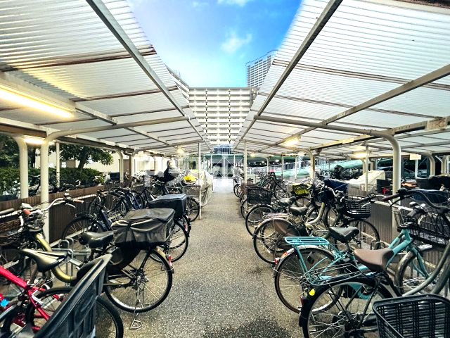 【自転車置き場】最新の空き状況や費用などの詳細は担当スタッフまでお問い合わせください。