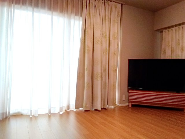 パークホームズ船橋宮本ヒルトップ6階　オプション工事施工のお部屋　84．38m2の3LDKです。南東南西の角部屋です。