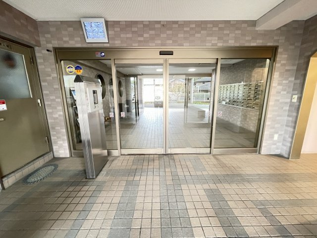 オートロックのあるエントランス