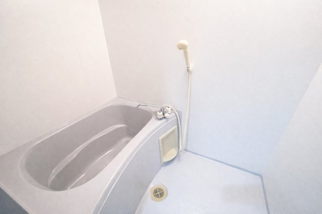 落ち着いた空間のお風呂です