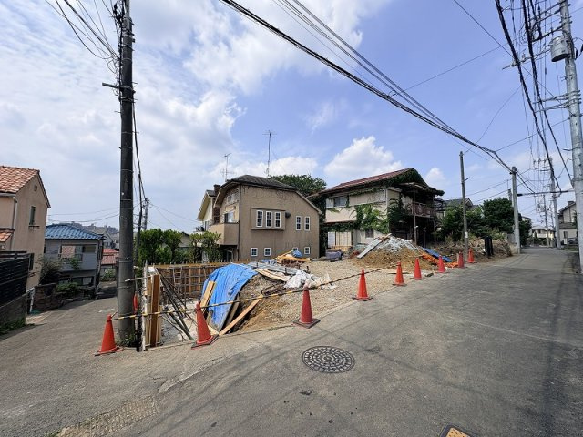 リビングイン階段＆対面式キッチン採用でご家族の仲が自然と深まる住まい。