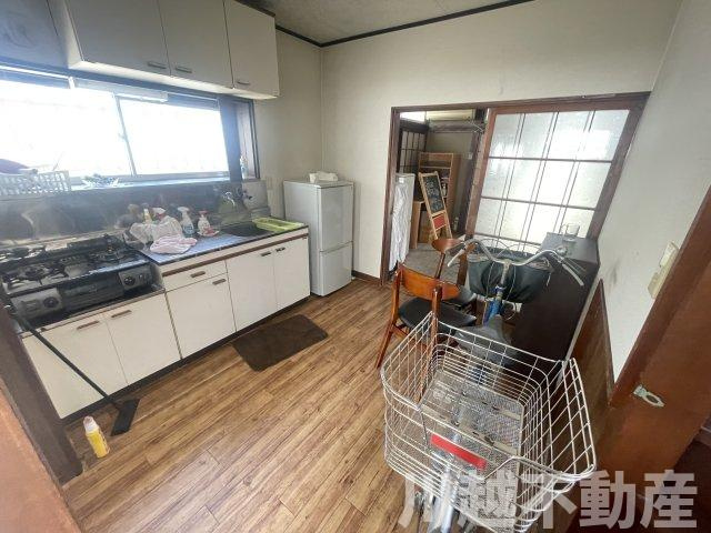明るいキッチンです