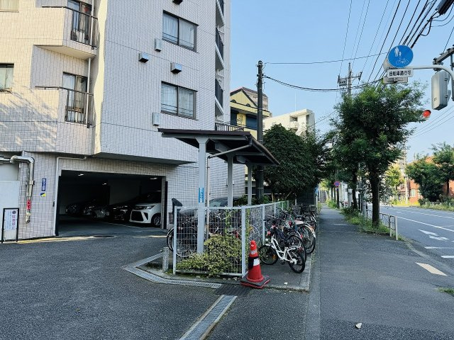 ～駐車場・駐輪スペース空きは都度ご確認が必要です～