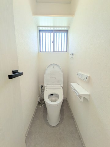 トイレは2箇所あるため、朝の忙しい時間帯などトイレ待ちしなくてもすみそうですよ。