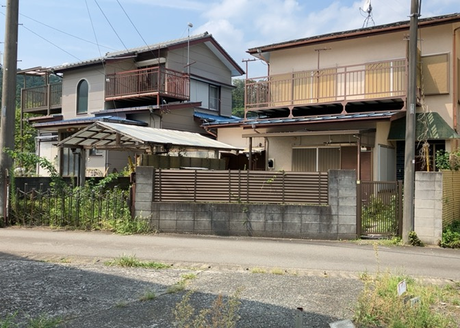 人が暮らすうえで日光は大切な要素となります。日当たりの良さは譲れないポイントですね。併せて近くに大きな建築物の建築予定がないか、あるいはそれが可能な土地が近くにないか事前に確認することもお勧めします。