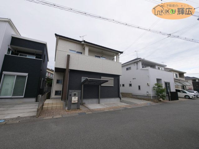 外観：328000526742