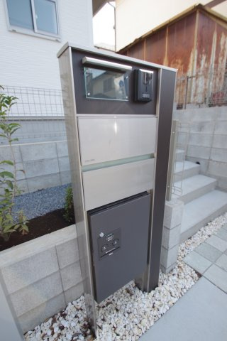 宅配ボックス付き郵便受け