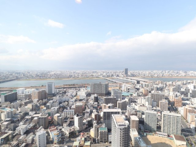 【眺望】北向きの眺望です。川、自然を眺めることができます。