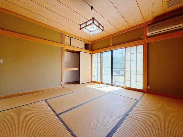 ■和室｜旅館のような趣を感じられる、くつろぎの住空間です。落ち着いた和の雰囲気が、日々の暮らしに癒しをもたらします♪