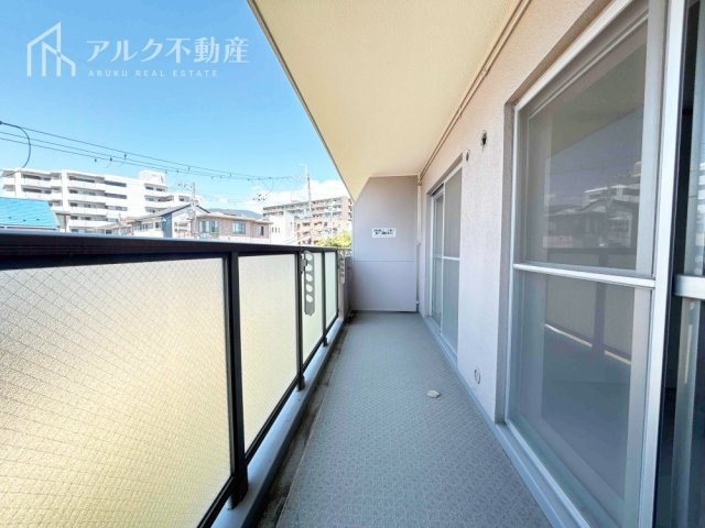 南西向きにつき陽当り良好！