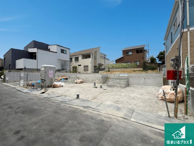 周辺は落ち着いた街並みの住宅地！子育てがしやすい住環境です！