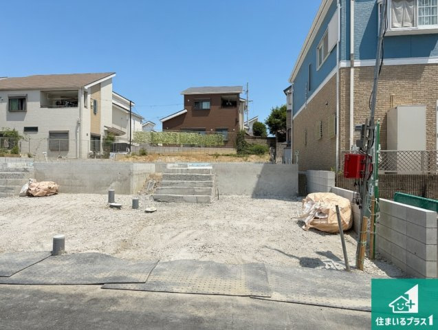 周辺は落ち着いた街並みの住宅地！子育てがしやすい住環境です！
