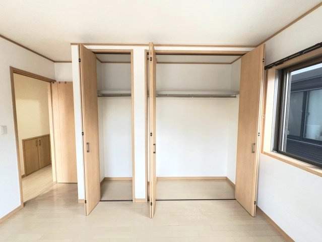 収納が豊富で、暮らしやすさに配慮した間取りです