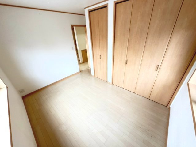 洋室・収納付きで、お部屋がすっきり片付きます。