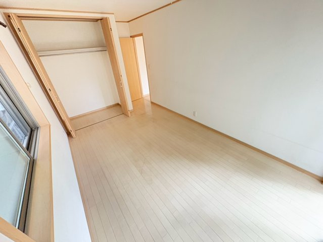 洋室・収納付きで、お部屋がすっきり片付きます。