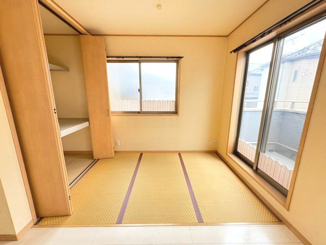 畳コーナー・ごろ寝や読書にちょうどいい、くつろぎスペース