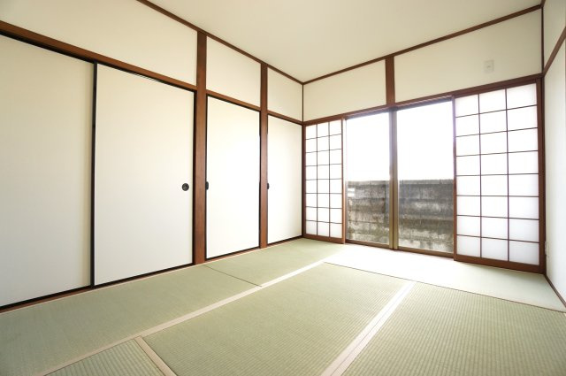 1F約6帖の和室となります♪