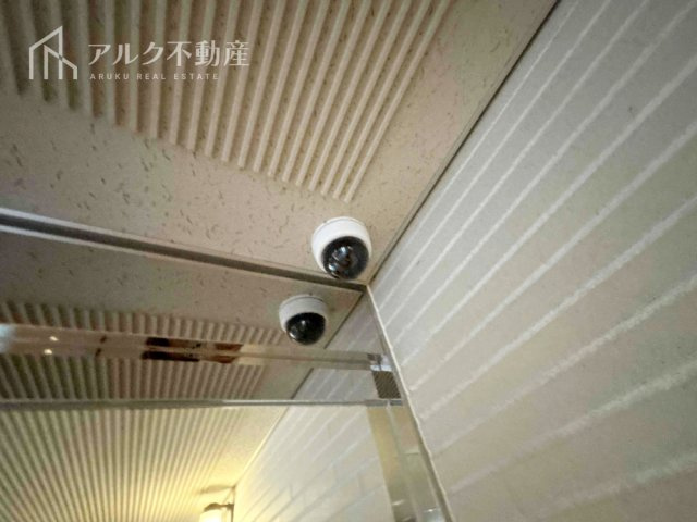 監視カメラ