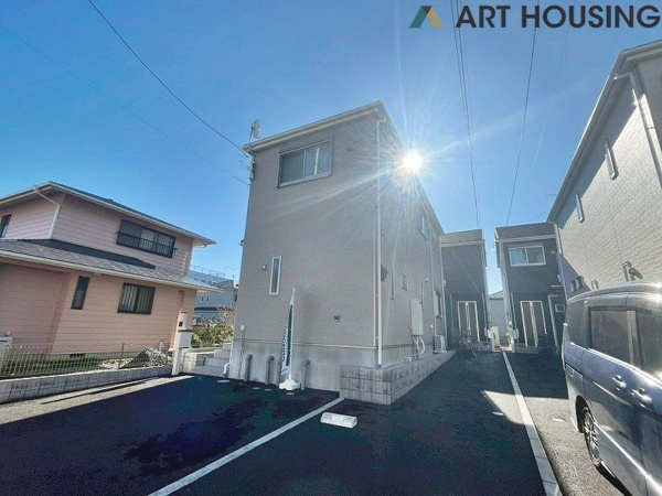 【相模原市中央区星が丘　中古戸建の駐車場】