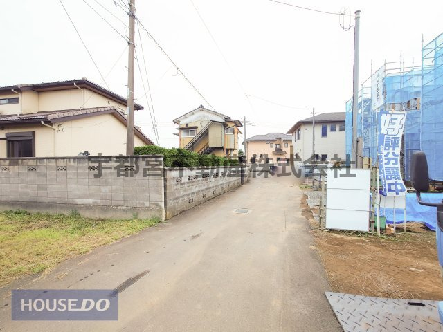 【前面道路】道の広さ・日当たりなど、ご確認ください。