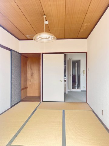 和室6帖　ゆったりお寛ぎ頂けます