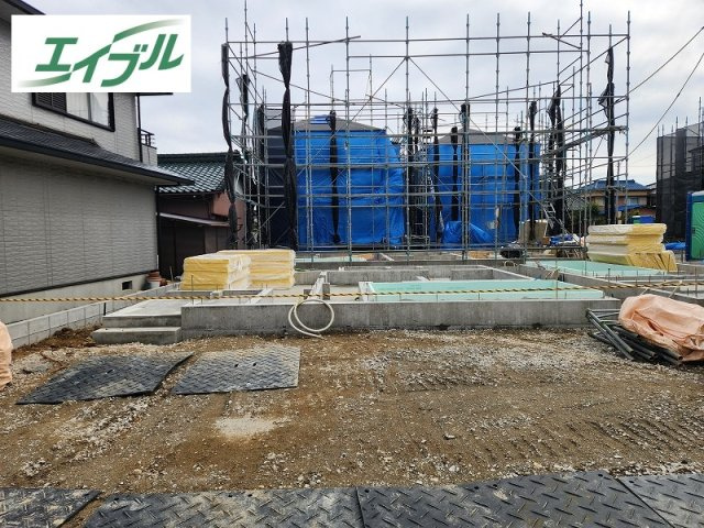 味岡駅　徒歩9分。商業施設充実。　小・中学校近く。