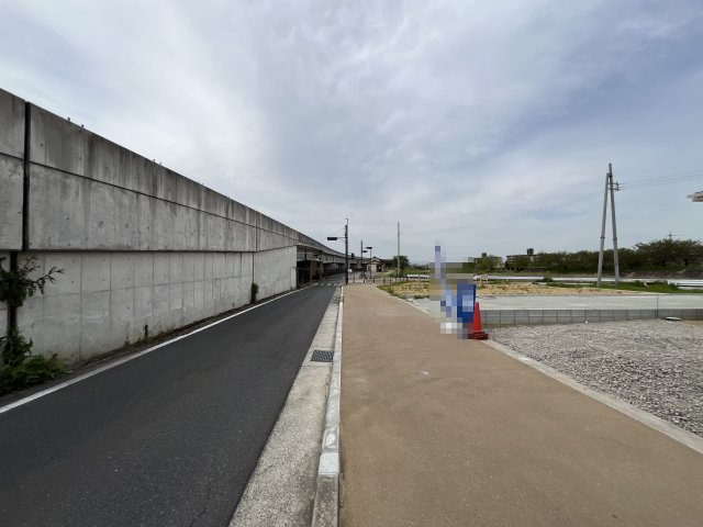 南側前面道路7.6ｍあります！