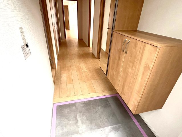 明るい玄関です
